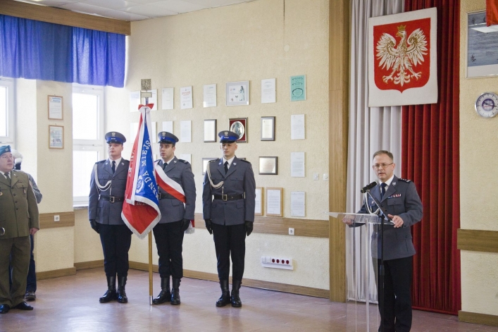 Komendant Osik: Będę uczył się życia bez munduru