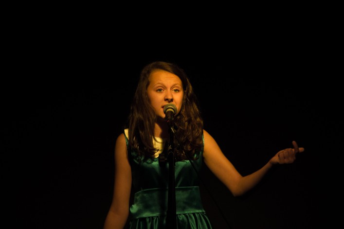 Koncert dla chorej Karolinki - rewia talentów wokalnych. Zobacz galerię zdjęć