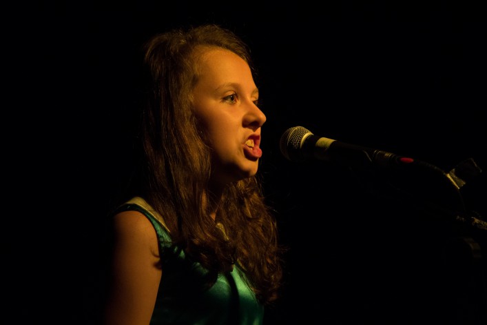 Koncert dla chorej Karolinki - rewia talentów wokalnych. Zobacz galerię zdjęć