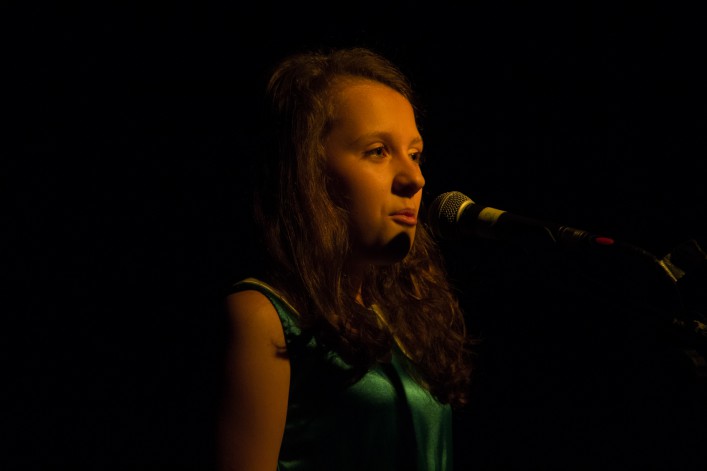 Koncert dla chorej Karolinki - rewia talentów wokalnych. Zobacz galerię zdjęć