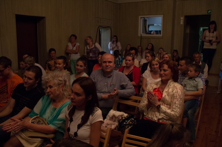 Koncert dla chorej Karolinki - rewia talentów wokalnych. Zobacz galerię zdjęć