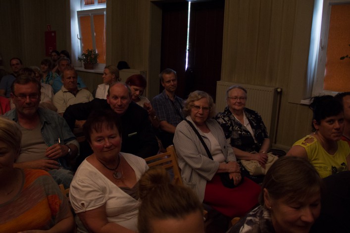 Koncert dla chorej Karolinki - rewia talentów wokalnych. Zobacz galerię zdjęć