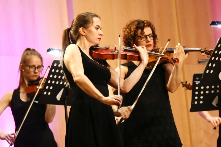 Koncert EOK z Thomasem Kalbem na zakończenie sezonu artystycznego