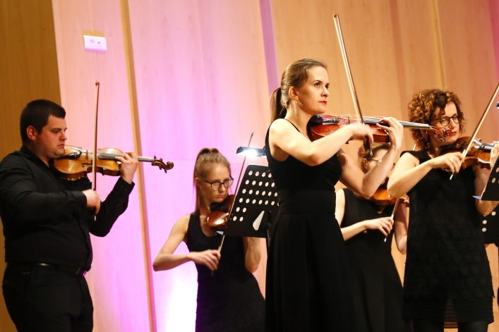 Koncert EOK z Thomasem Kalbem na zakończenie sezonu artystycznego