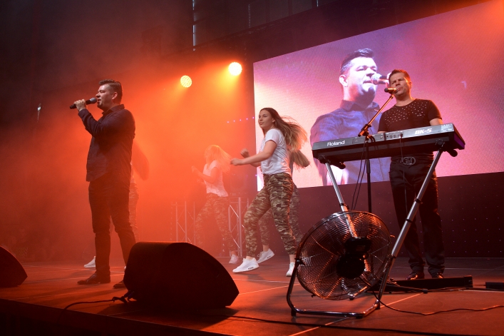 Koncert Zenona Martyniuka. Jako support wystąpił Gesek (+ zdjęcia)