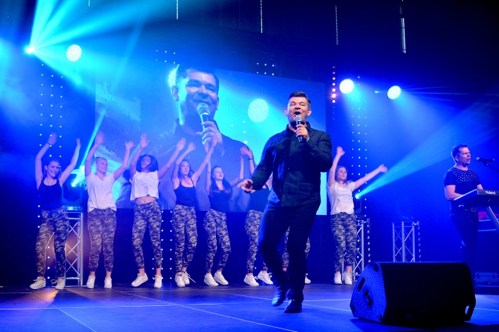 Koncert Zenona Martyniuka. Jako support wystąpił Gesek (+ zdjęcia)
