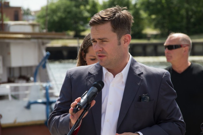 Konferencja prasowa Prawa i Sprawiedliwości na Przystani Żeglugi Elbląsko-Ostródzkiej
