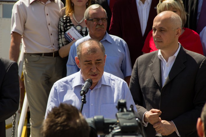 Konferencja prasowa Prawa i Sprawiedliwości na Przystani Żeglugi Elbląsko-Ostródzkiej