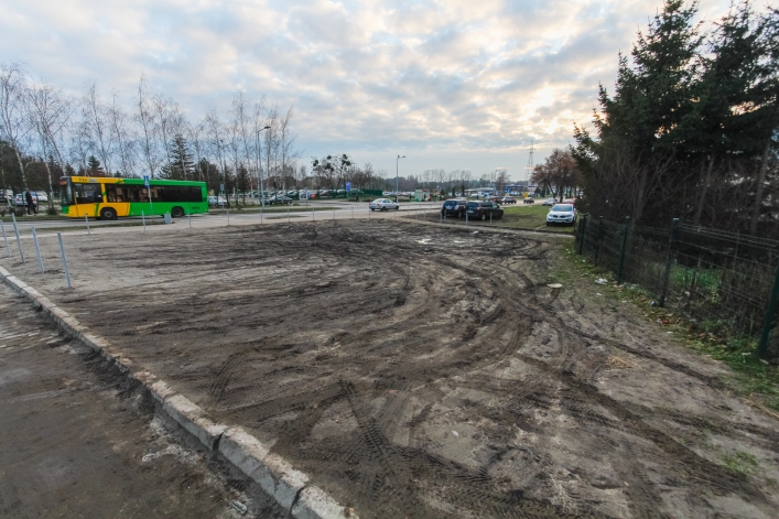 Koniec „dzikiego” parkowania przed Szpitalem Wojewódzkim
