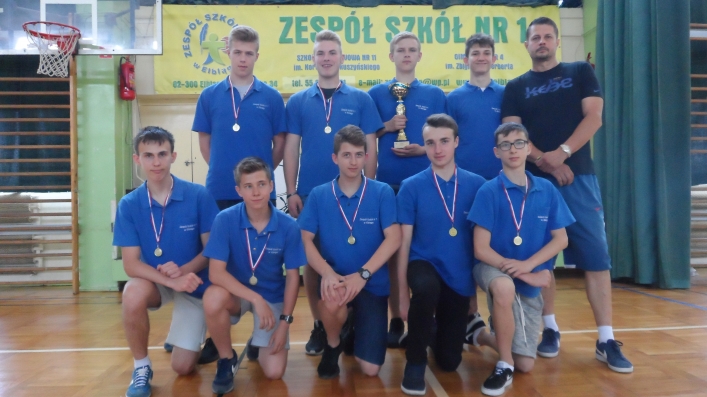 Koszykarskie sukcesy uczniów Gimnazjum nr 4