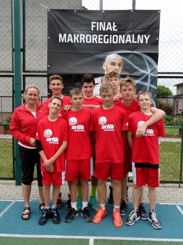 Koszykarze Gimnazjum nr 4 liderem Orlik Basketmania 2014