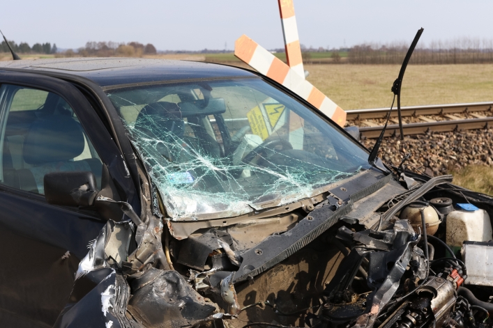 Kraksa pociągu z autem (+ foto)