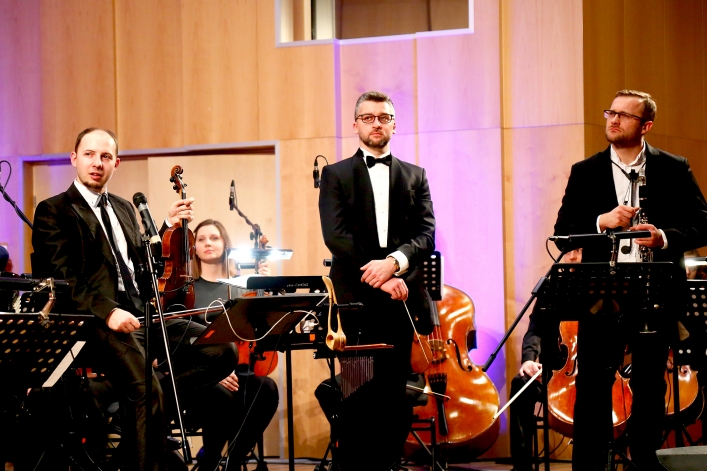 Krzesimir Dębski, Zagan Acoustic i Ariela Ludwiczaka zagrali z Elbląską Orkiestrą Kameralną