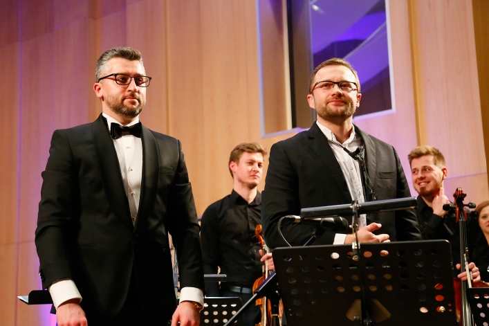 Krzesimir Dębski, Zagan Acoustic i Ariela Ludwiczaka zagrali z Elbląską Orkiestrą Kameralną
