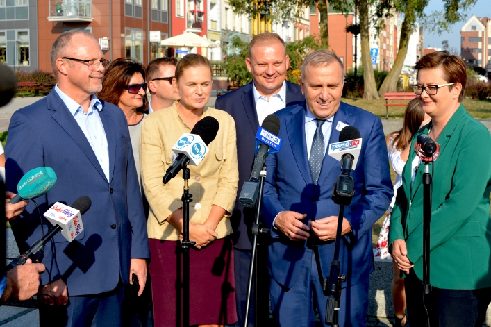 Liderzy Koalicji Obywatelskiej (Grzegorz Schetyna, Katarzyna Lubnauer, Barbara Nowacka) w Elblągu