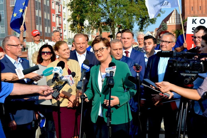 Liderzy Koalicji Obywatelskiej (Grzegorz Schetyna, Katarzyna Lubnauer, Barbara Nowacka) w Elblągu