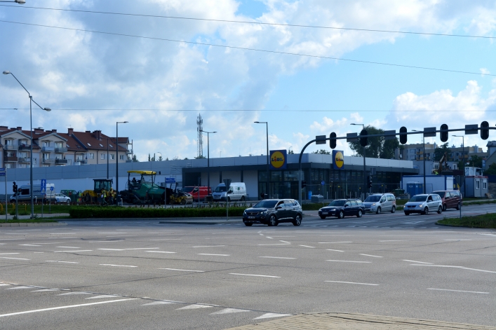 Lidl przy skrzyżowaniu Ogólnej i al. Jana Pawła II (26 lipca 2018 r.)