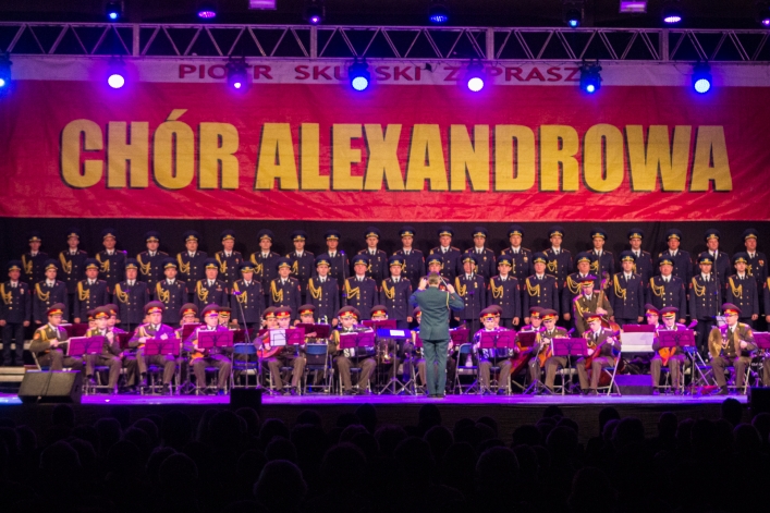 Magiczny Chór Alexandrowa zachwycił tysiące elblążan – zdjęcia