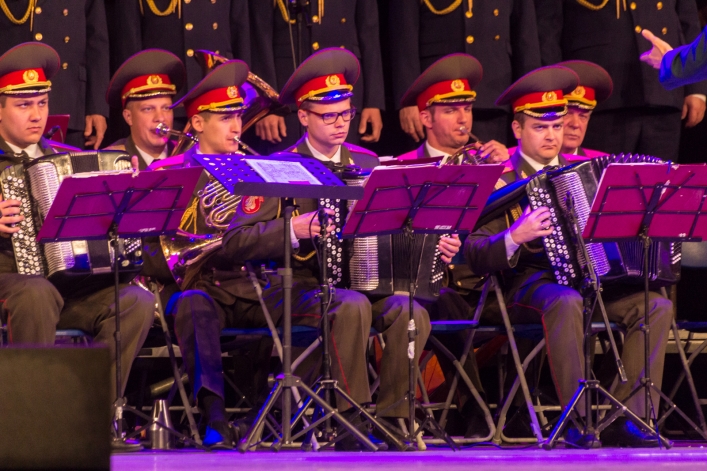 Magiczny Chór Alexandrowa zachwycił tysiące elblążan – zdjęcia
