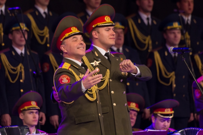 Magiczny Chór Alexandrowa zachwycił tysiące elblążan – zdjęcia