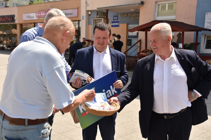 Marszałek województwa i poseł RP spotkali się z elblążanami