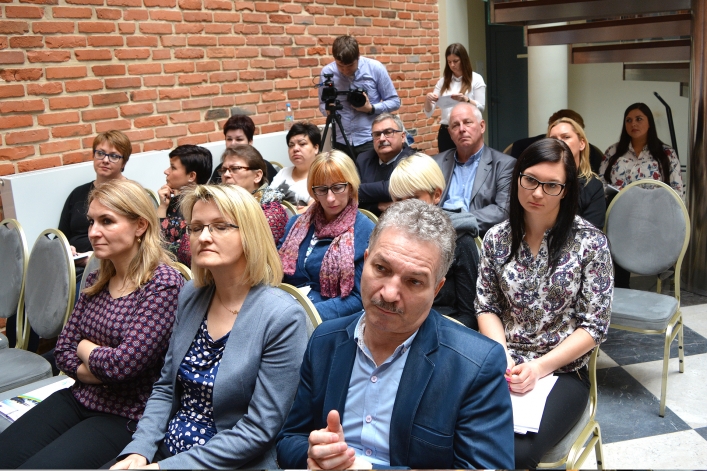 Marszałek województwa otworzył konferencję poświęconą funduszom z UE w Hotelu Elbląg