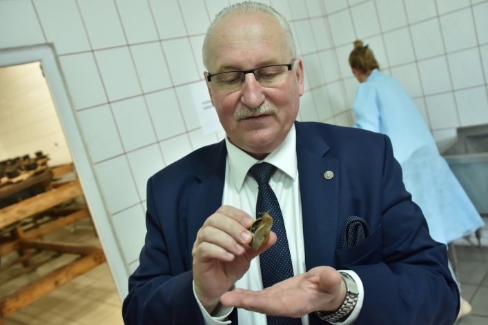 Marszałek województwa na farmie ślimaków: „Ślimacze tempo rozwoju jest im obce”