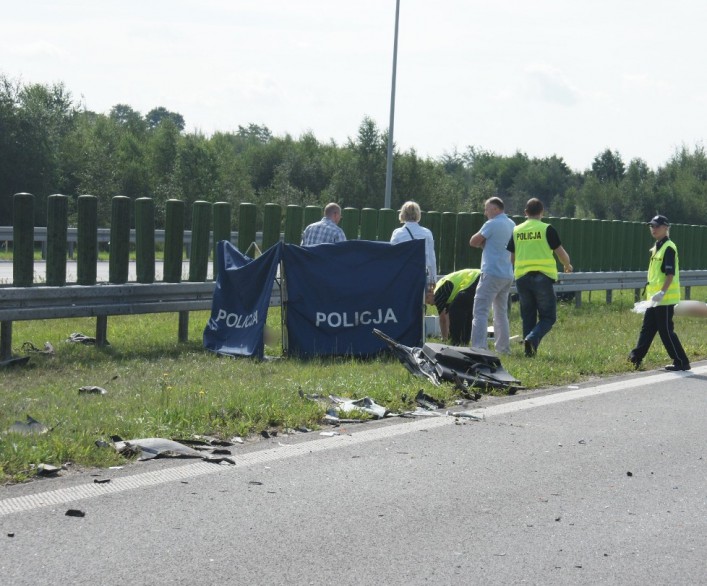 Marzewo: Śmiertelny wypadek na siódemce. Dwie osoby nie żyją