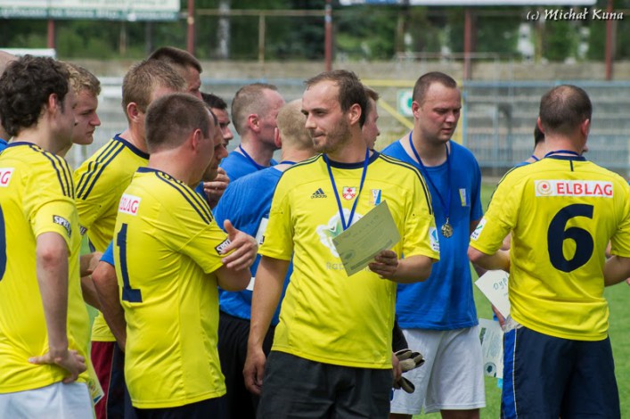 Mecz dla dzieci. Olimpia kontra Fundacja Dlaczego Pomagam