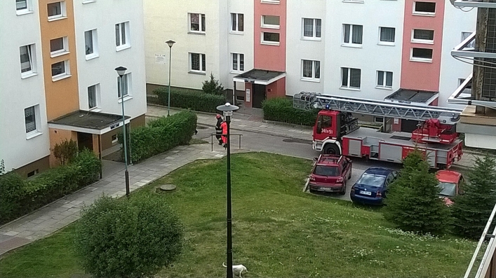 Mężczyzna groził sąsiadom śmiercią. Dramatyczna akcja policji