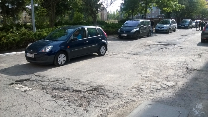 Miasteczko księżycowe? Tam jest dziura na dziurze