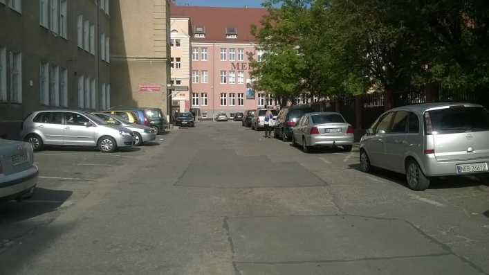 Miasteczko księżycowe? Tam jest dziura na dziurze