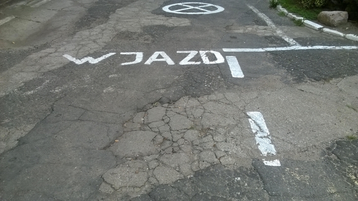 Miasteczko księżycowe? Tam jest dziura na dziurze