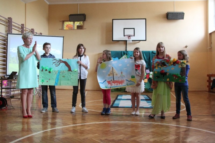 Międzyszkolny Konkurs pod hasłem: Cztery pory roku w poezji, plastyce i muzyce