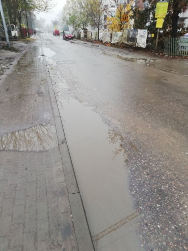 Mieszkańcy oburzeni stanem ulicy Sadowej. Władza tłumaczy się…