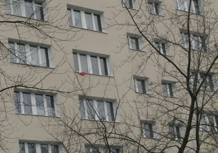 Mieszkańcy ozdabiają Elbląg barwami narodowymi. Galeria zdjęć