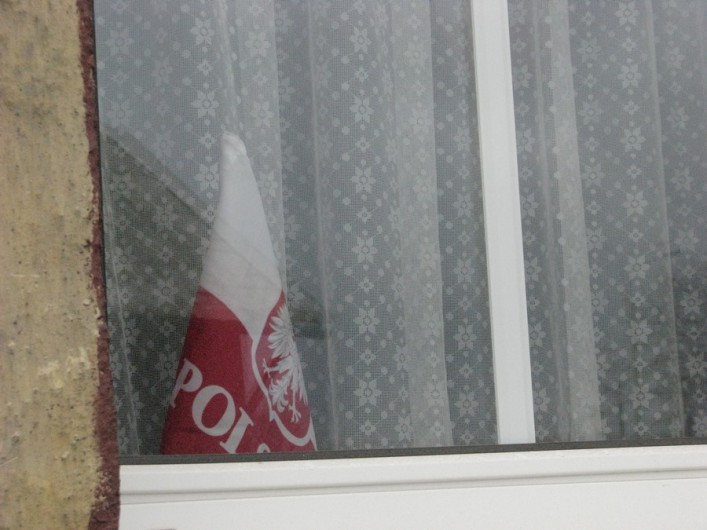 Mieszkańcy ozdabiają Elbląg barwami narodowymi. Galeria zdjęć