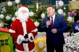 Mikołajki 2018. Blisko tysiąc najmłodszych elblążan bawiło się w hali MOSir-u