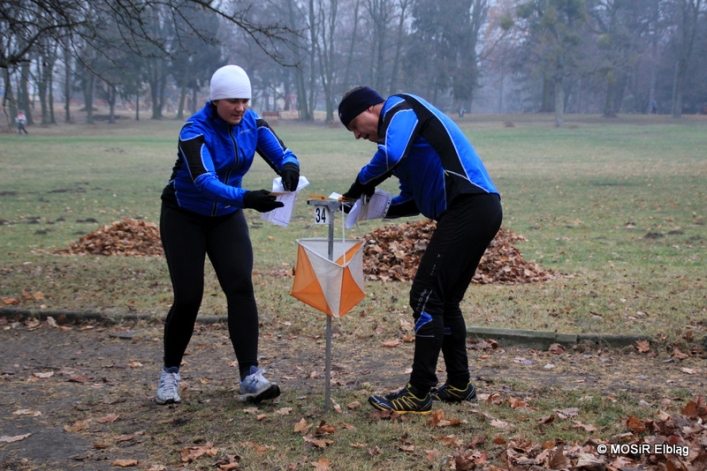 Mikołajkowe biegi na orientację w Parku Modrzewie