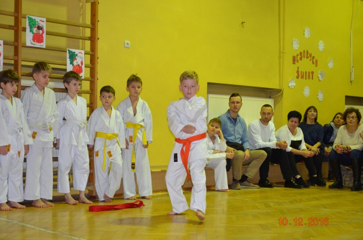 Mikołajkowy Turniej Karate w Szkole Podstawowej nr 6 w Elblągu