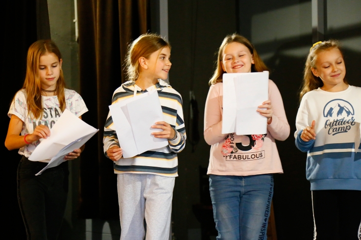 Młodzi ludzie z MDK przygotowują interpretację basni o Kilianie