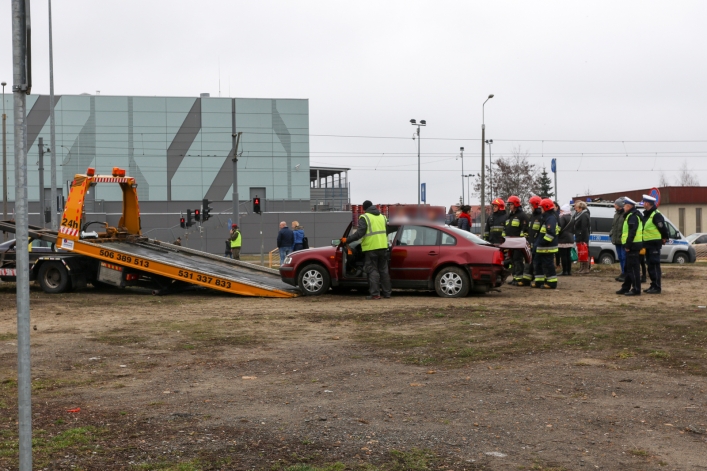 Mocne zderzenie na skrzyżowaniu Węgrowska-Płk. Dąbka