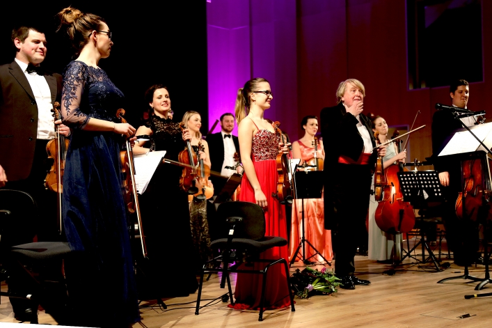 Na koniec karnawału podkasana muza, czyli EOK z koncertmistrzem Deutsche Oper Berlin