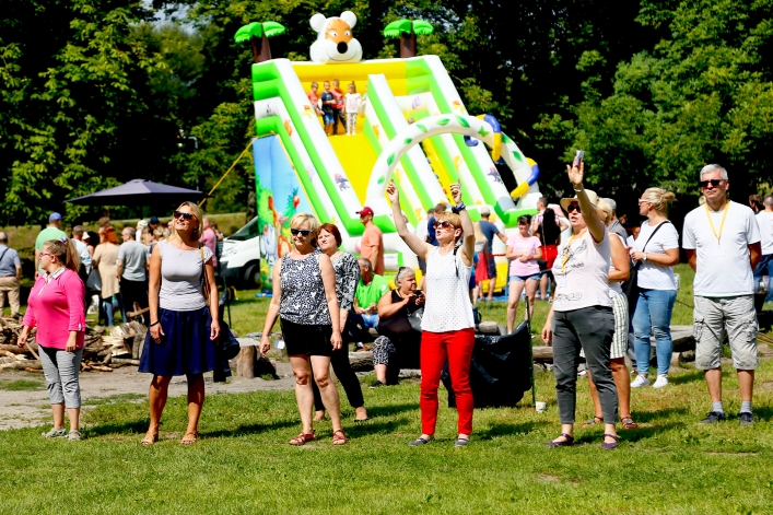 Na pikniku rodzinnym w Bażantarni dzielili się chlebem i bożym słowem