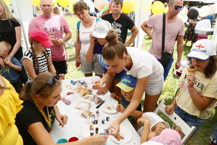 Na pikniku rodzinnym w Bażantarni dzielili się chlebem i bożym słowem