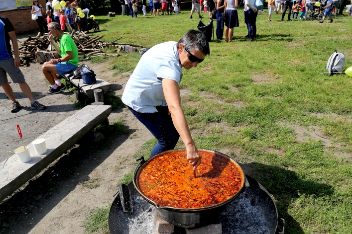 Na pikniku rodzinnym w Bażantarni dzielili się chlebem i bożym słowem