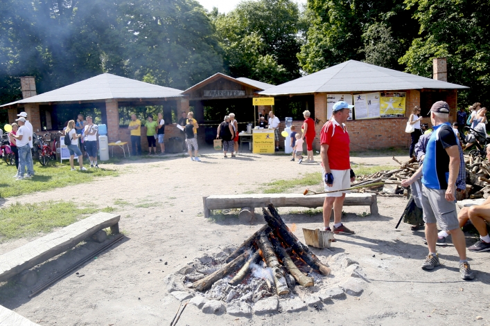Na pikniku rodzinnym w Bażantarni dzielili się chlebem i bożym słowem