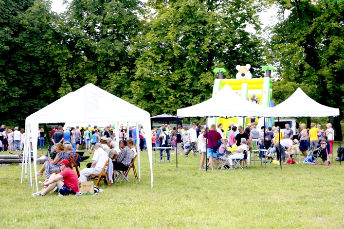 Na pikniku rodzinnym w Bażantarni dzielili się chlebem i bożym słowem