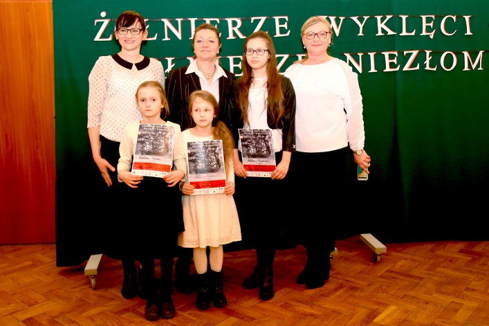 Nagrodzono laureatów konkursów z okazji Narodowego Dnia Pamięci Żołnierzy Wyklętych