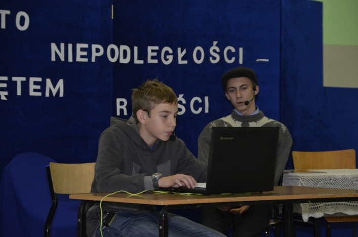 Narodowe Święto Niepodległości w Gimnazjum nr 4
